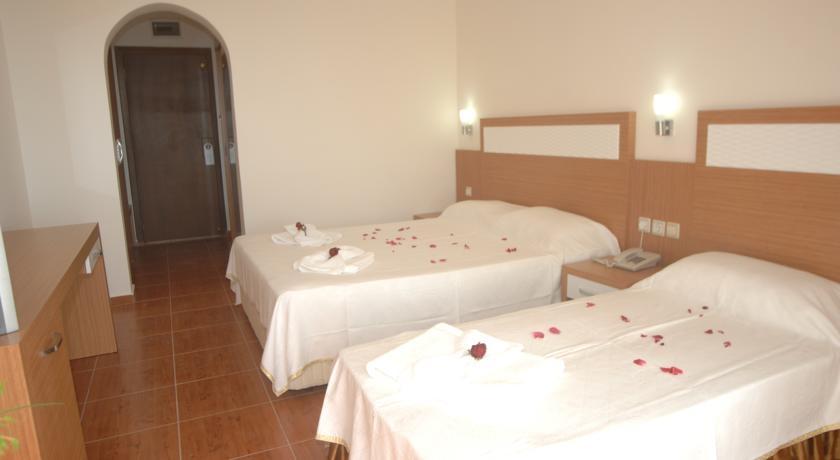 קרגיג'ק Ideal Beach Hotel מראה חיצוני תמונה