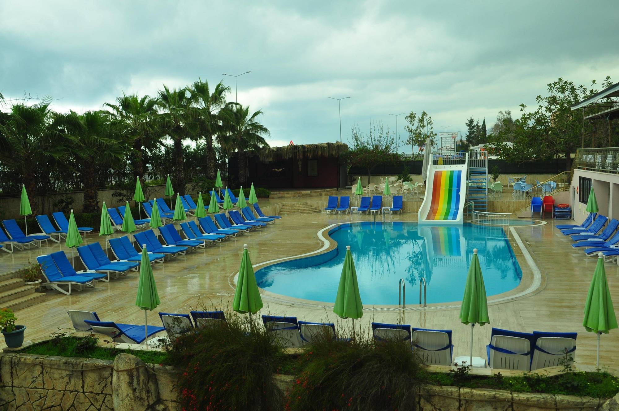 קרגיג'ק Ideal Beach Hotel מראה חיצוני תמונה