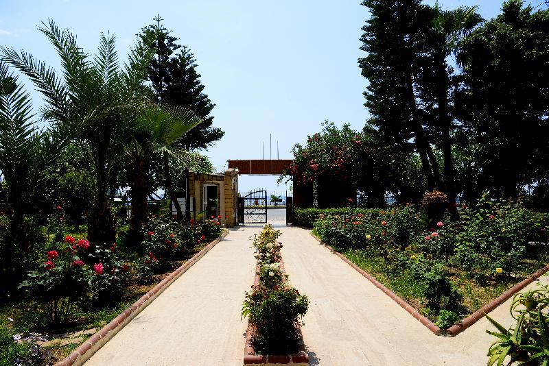 קרגיג'ק Ideal Beach Hotel מראה חיצוני תמונה
